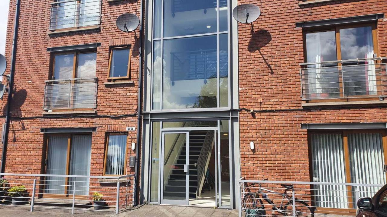 Apartment Titanic View Penthouse - Gated Complex - Parking Belfast
